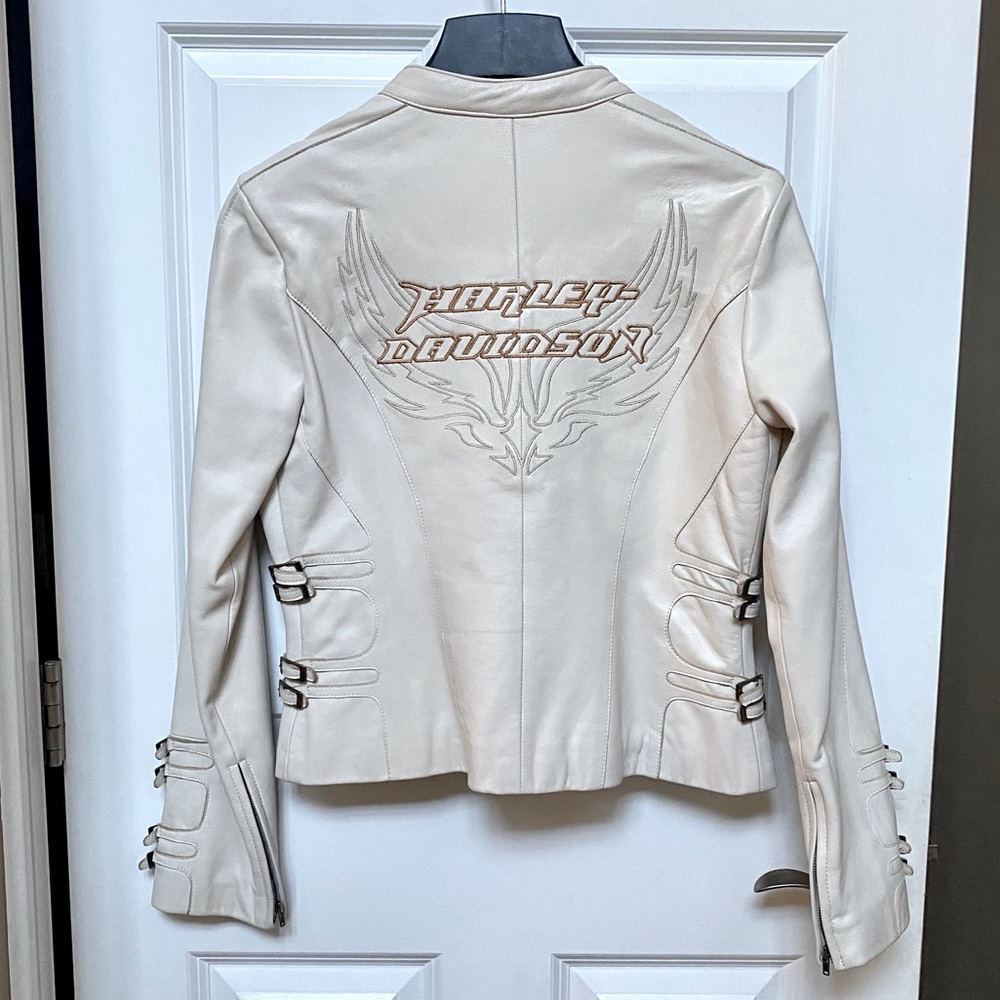 H-D Collectible 2005 HD Collection Leather Jacket.